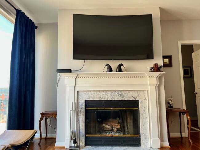 Building Photo - 1200 Braddock Pl