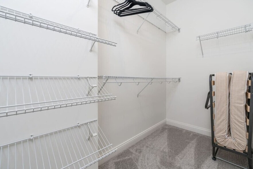 Building Photo - 5821 Elevated Way