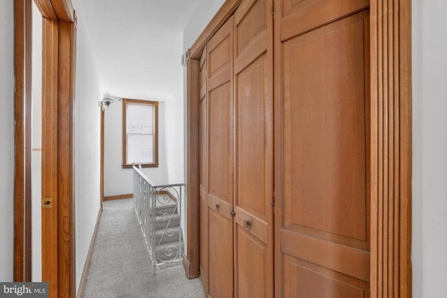 Building Photo - 1617 S Newkirk St