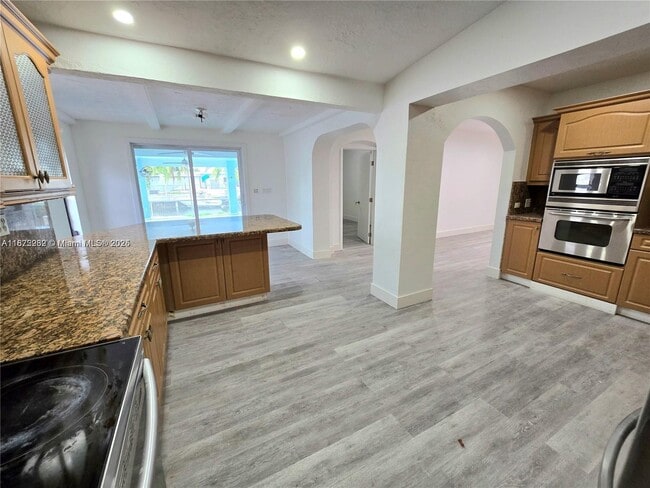 Building Photo - 10981 SW 44th St