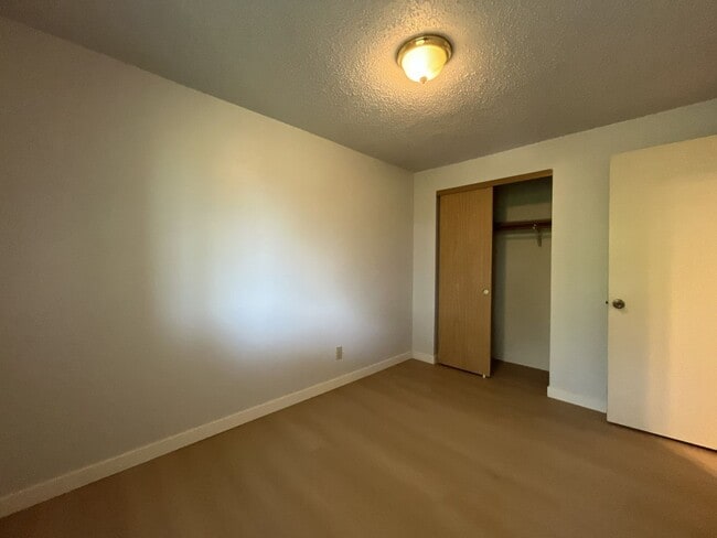 Building Photo - 8332 SW 21st Ave