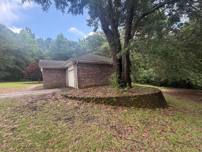 Building Photo - 30 Spanish Moss Cir