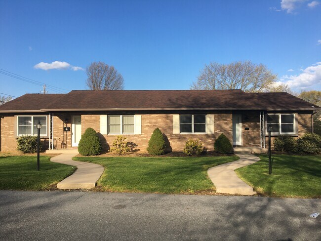 Primary Photo - 71 Baum St