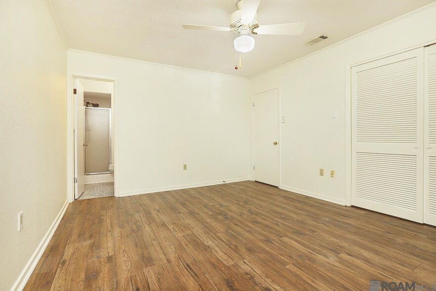 Building Photo - 7005 Whitlow Dr