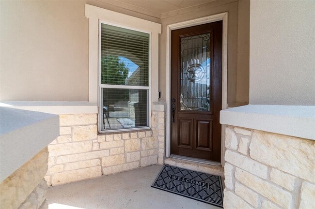 Building Photo - 321 Tordesillas Dr