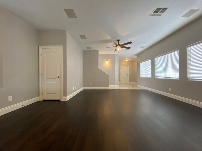 Building Photo - Beautiful 4-Bedroom Home with Den in Mountain’s Edge