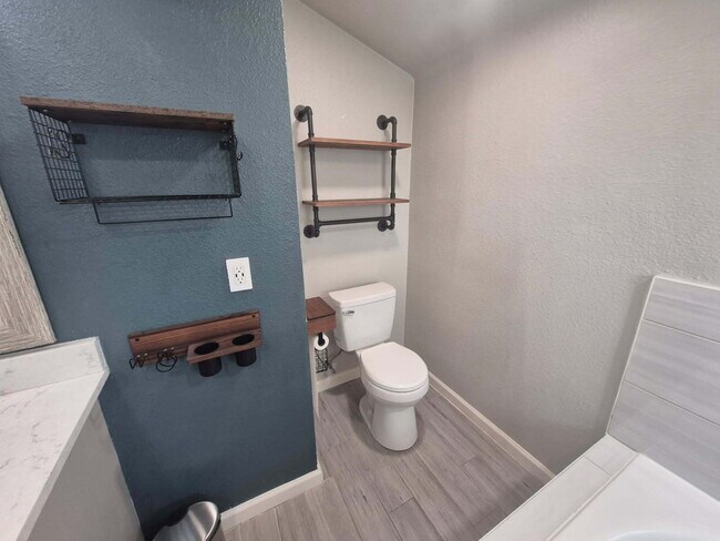 Building Photo - 5038 John Young Dr