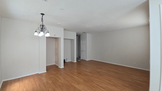 Building Photo - 308 Terra Bella