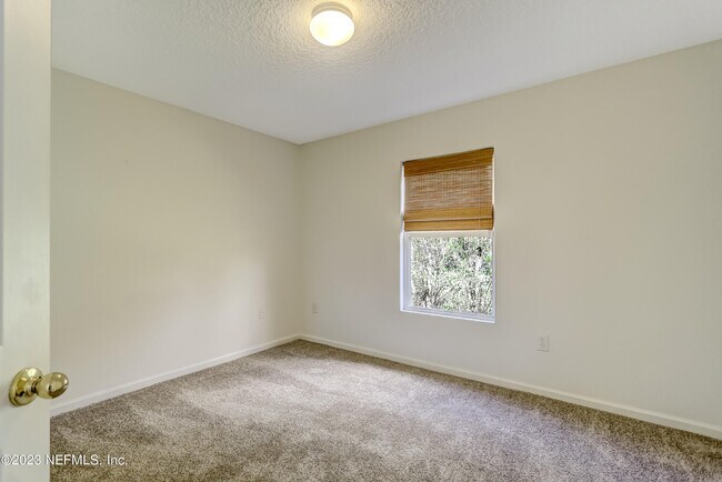 Building Photo - 608 Birchbark Trail