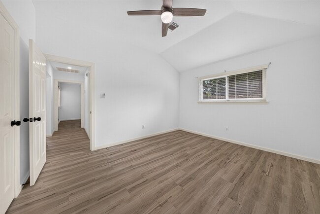 Building Photo - 17006 Enchanted Cir E