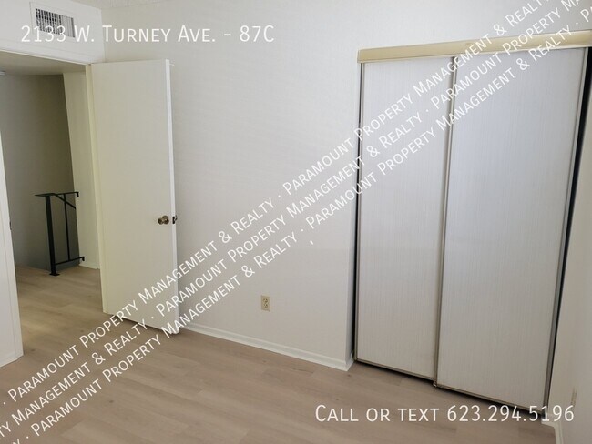 Building Photo - 2133 W Turney Ave