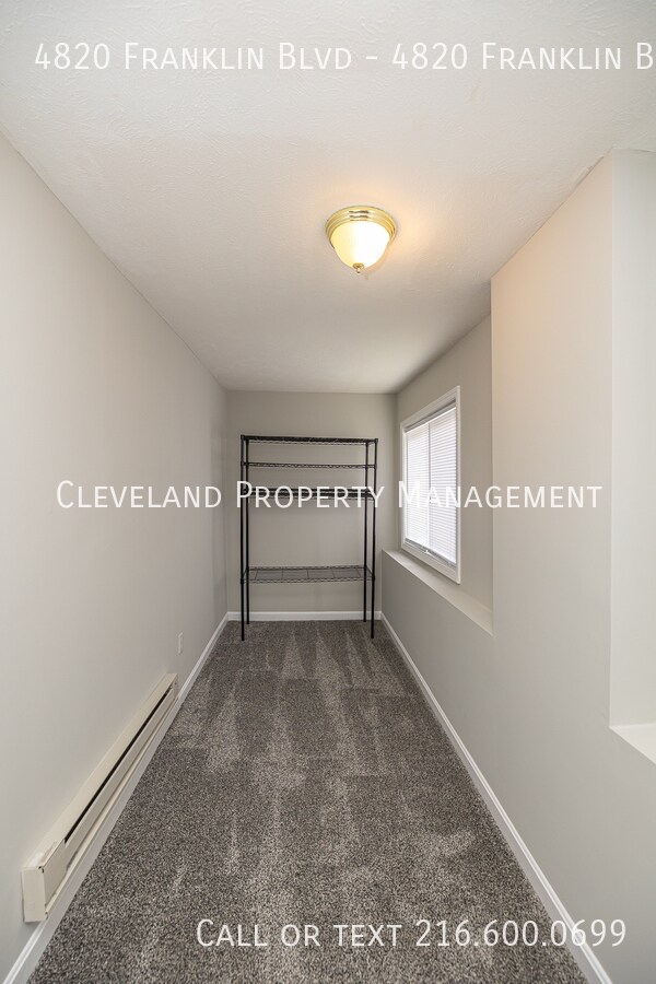 Building Photo - 4820 Franklin Blvd