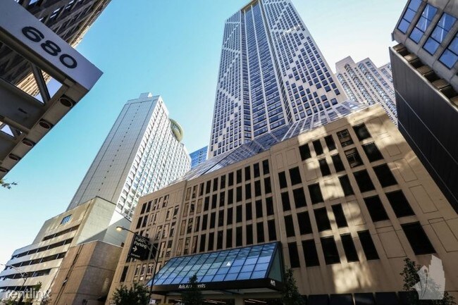 Building Photo - 441 E Erie St