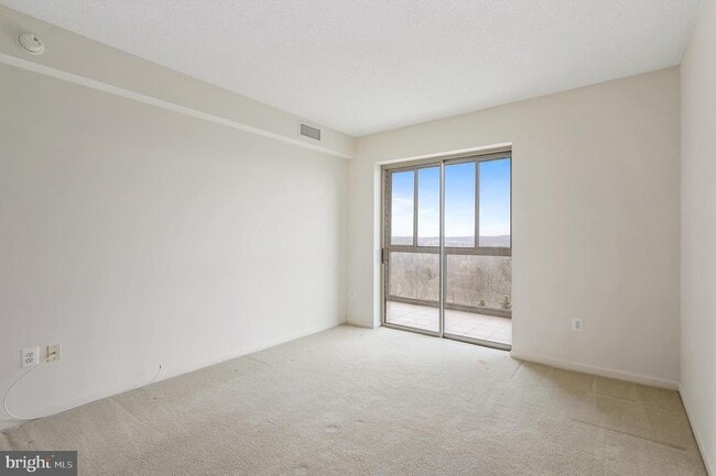 Building Photo - 19355 Cypress Ridge Terrace