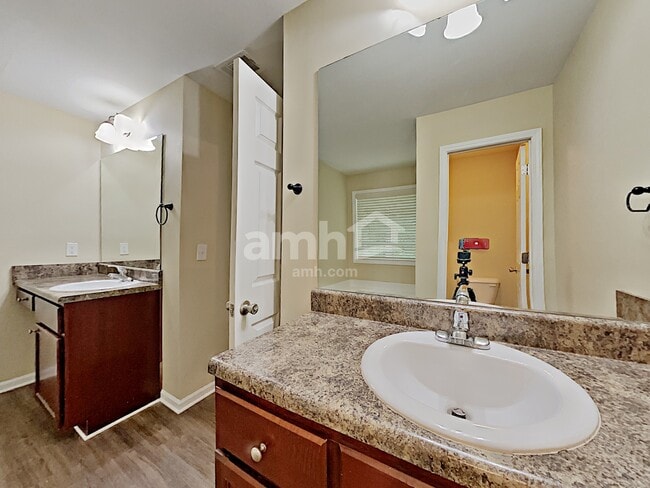 Building Photo - 2651 Freemont St