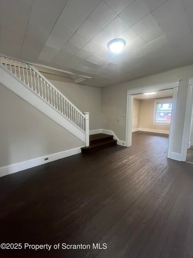 Building Photo - 304 Pittston Ave