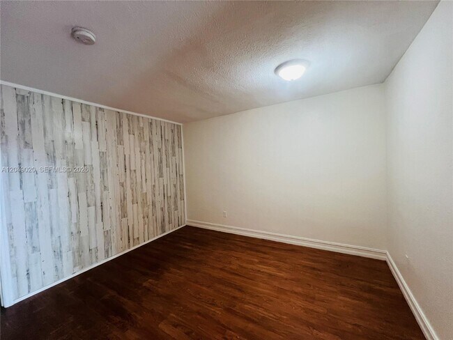 Building Photo - 2050 NW 89th Ave