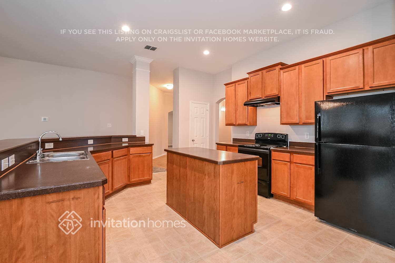 Building Photo - 1007 Spofford Dr