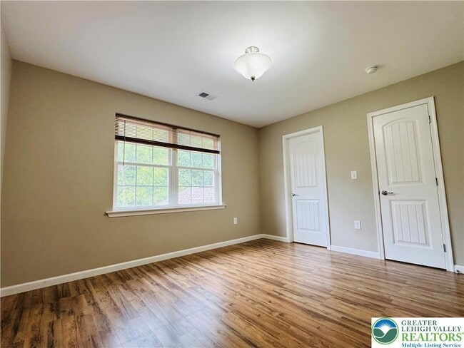 Building Photo - 2671 Levans Rd