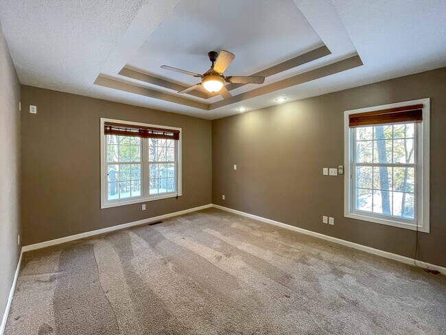 Building Photo - Spacious Four-Bedroom in Candler