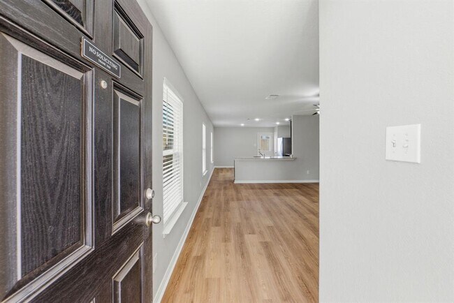 Building Photo - 1326 Amy Dr