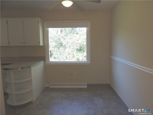 Building Photo - 87 Hotchkiss Grove Rd