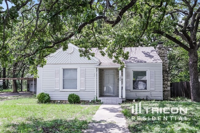 Building Photo - 1909 Layton Ave