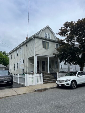 Building Photo - 92 Myrtle St