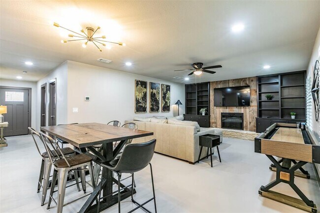 Building Photo - 4613 Joseph St