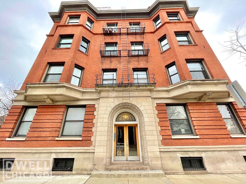 Building Photo - 2800 N Seminary Ave
