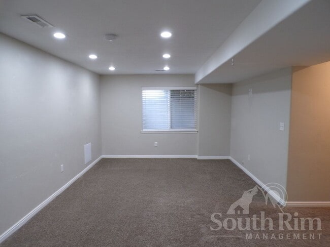 Building Photo - 1132 S 1800 E