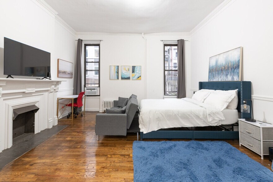 Building Photo - 233 Park Ave