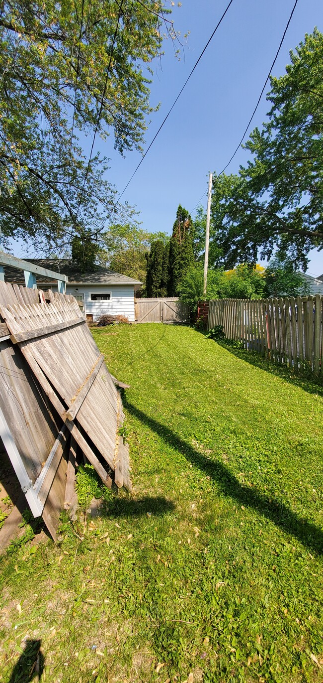 Building Photo - 1163 Higgins Ave