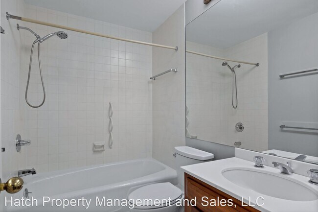 Building Photo - 3 br, 2 bath House - 8101 Connecticut Ave....