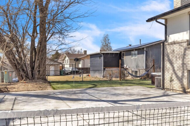 Building Photo - 423 W 1640 S