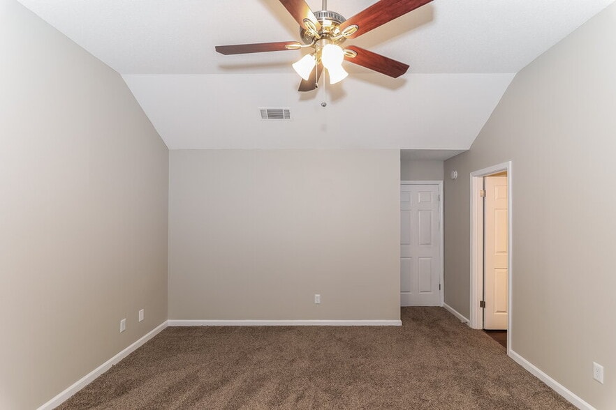 Building Photo - 8450 Kimberly Rose Dr