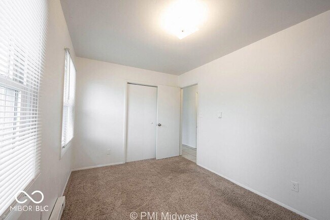 Building Photo - 4881 300W