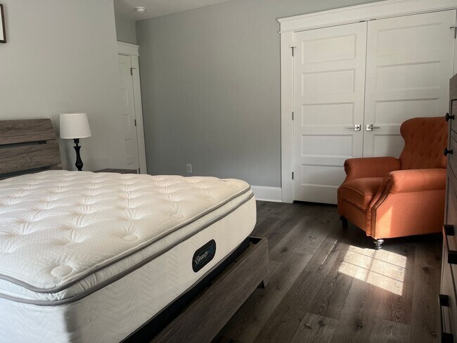 Building Photo - Gorgeous Brand New 3/2 Move In Ready Now!