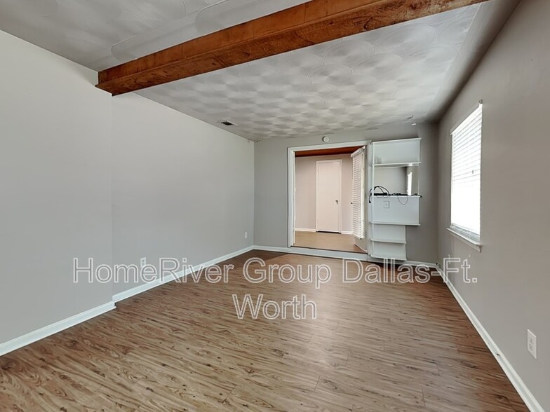 Building Photo - 4628 Danville Dr