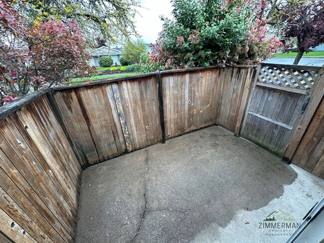 Building Photo - 2126-2128 N 8th St