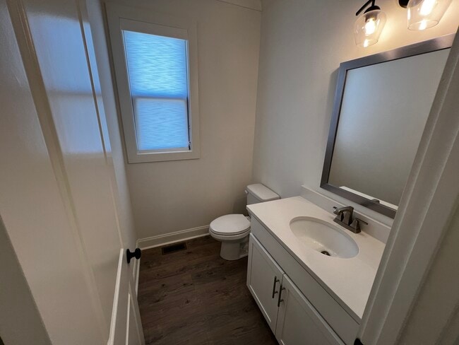 Building Photo - 129 Stewarts Lndg Dr