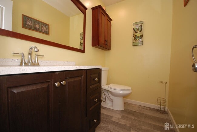 Building Photo - 9 Sandpiper Dr