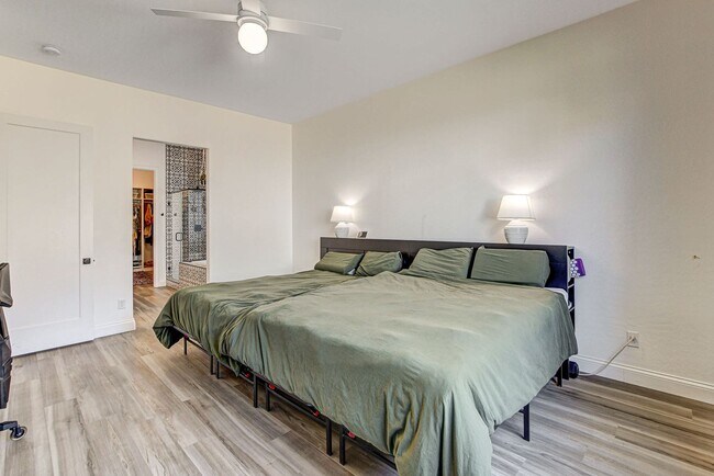 Building Photo - BEAUTIFUL 3 BED 2 BATH IN GATED MOUNTAINS ...