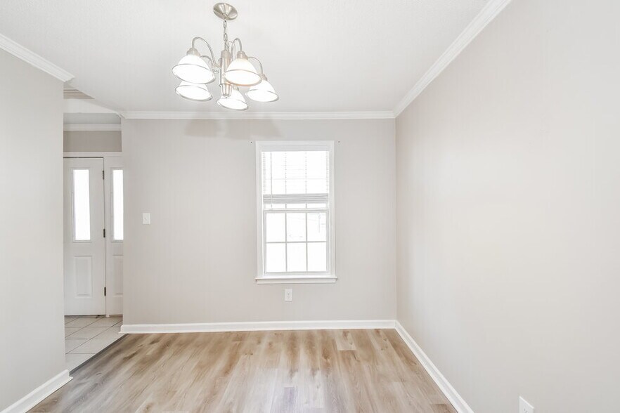 Building Photo - 1337 Pendulum Dr N