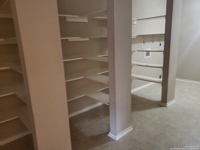 Building Photo - 2859 Redland Trail