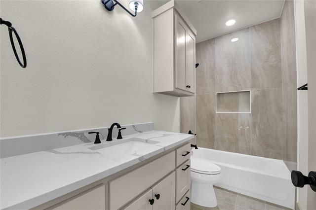 Building Photo - 1604 Franklin St