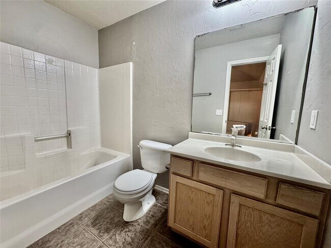 Building Photo - 12337 SW 6th St