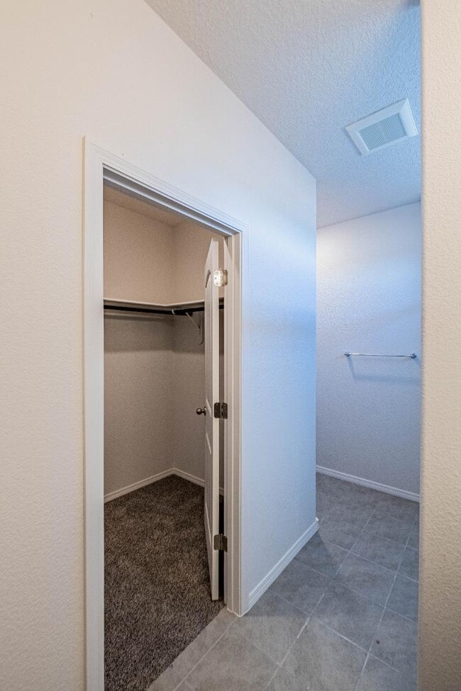 Building Photo - 88 Tome Vista Dr