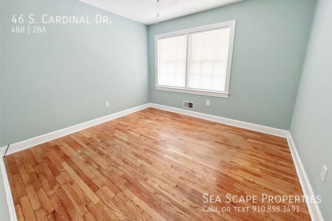 Building Photo - 46 Cardinal Dr S