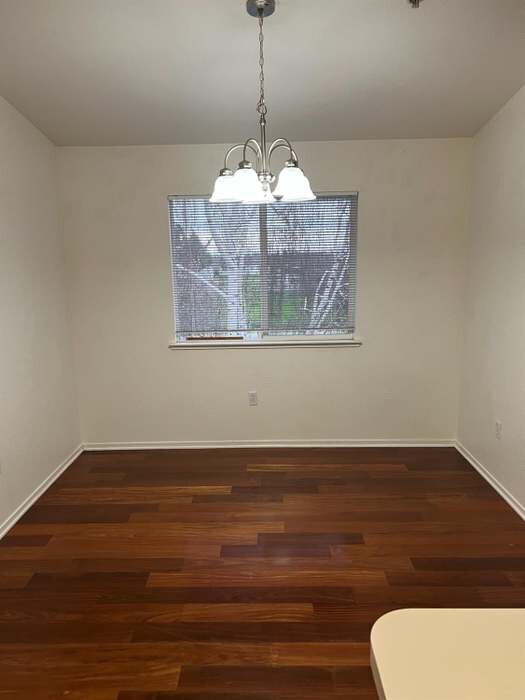 Building Photo - 565 Peerless Way